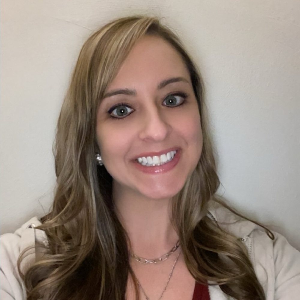 Meet your Poshmark Ambassador, Mallory